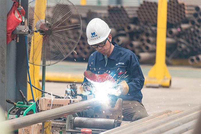 当阳网架焊接车间